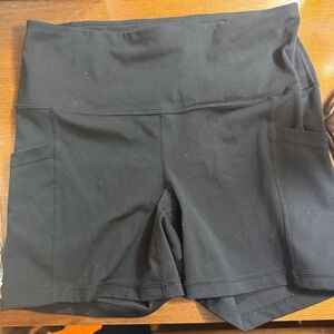 Yogalicious Black Bike Shorts with pockets